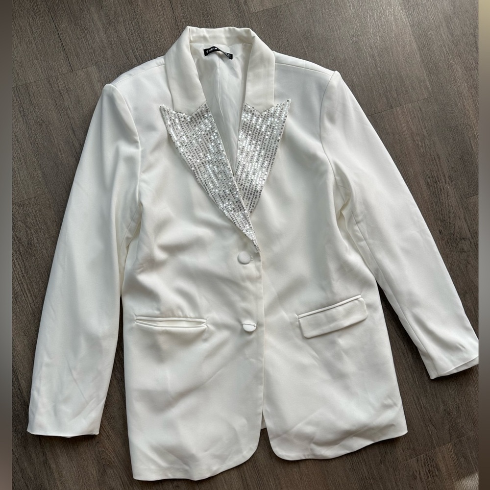 NWOT White Fancy Long Blazer jacket For Women Size M